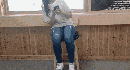 智能坐垫内置四个传感器缓解久坐疲劳