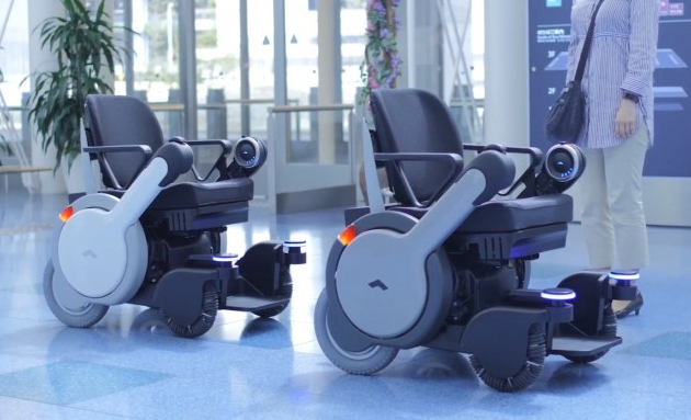 松下推出新型自动驾驶轮椅：内置传感器可判断碰撞危险