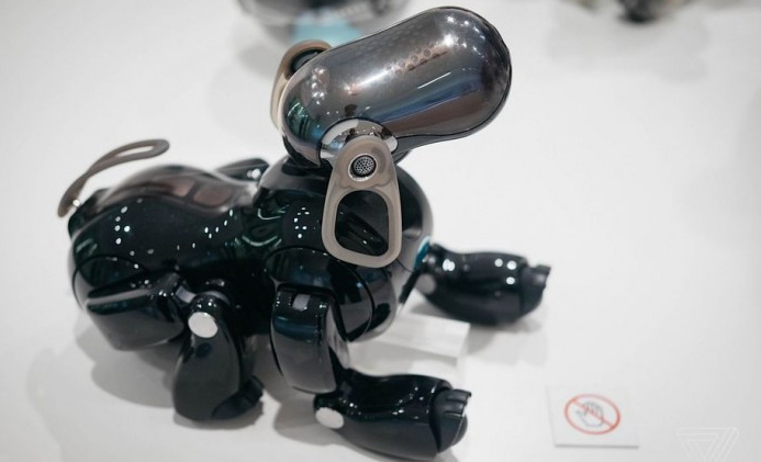 索尼新版机器狗Aibo将重返市场 内置有多种传感器