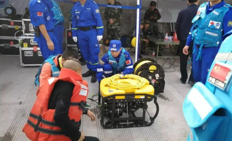 重庆坠江公交车打捞背后的国内水下机器人应用市场