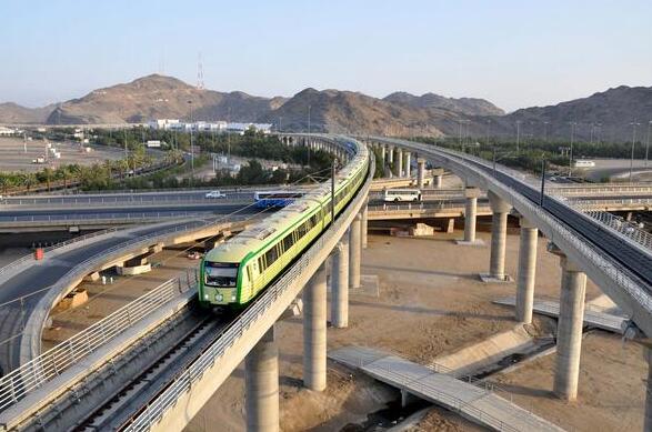 中铁十八局集团承建的沙特麦加轻轨项目